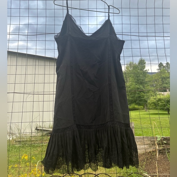 Gold Hawk Chemise 🖤 - Picture 5 of 9